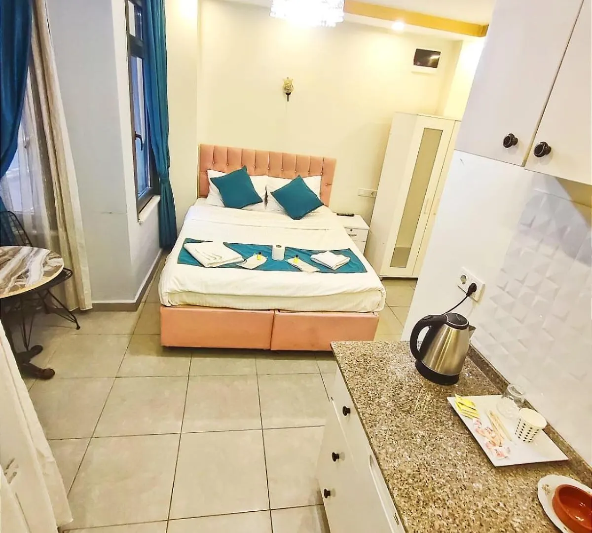 Taksim Luxurious Galata Hotel Aparthotel